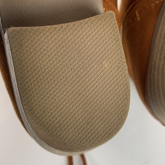 Dunes caramel (brown tones) faux suede ankle bootie size 6M - Picture 11 of 14